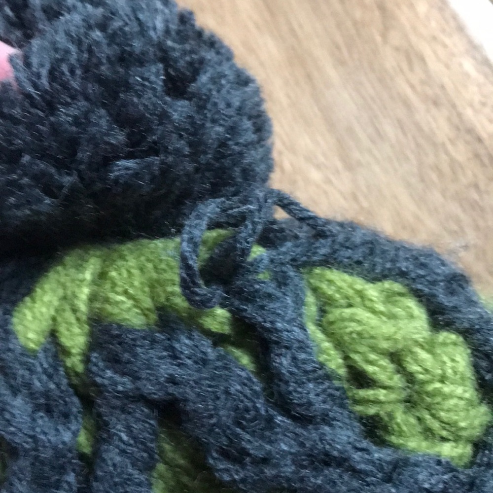 Cute knit hat - Picture 4 of 4